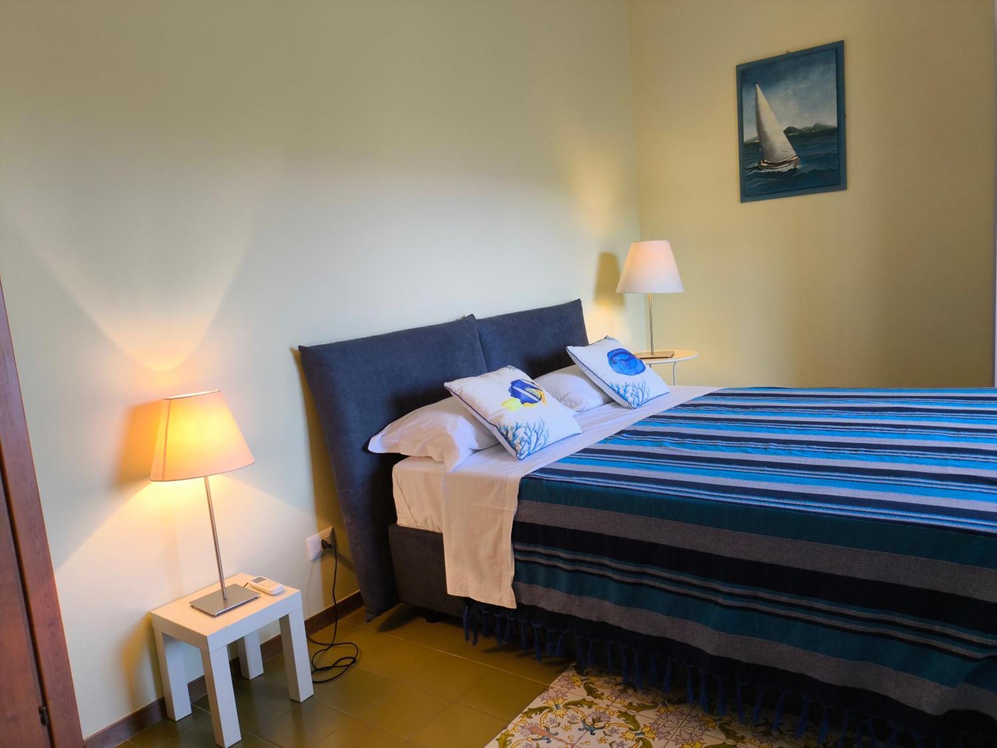Casa Mar - Elegant Apartment With Pool And Panoramic Terrace In The Heart Of Сорренто Экстерьер фото